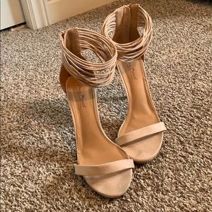 Light Pink/Nude Heels!